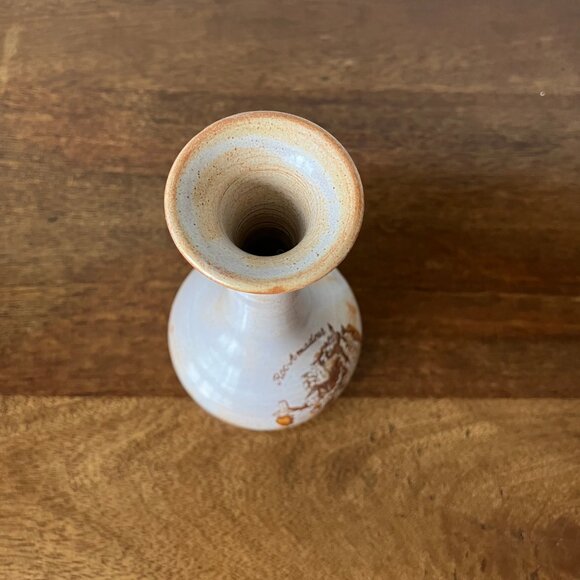 6 in. Pottery Bud Vase Souvenir Roc-Amadour France - Picture 2 of 6